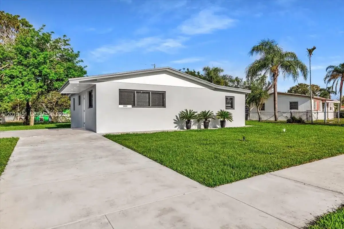20930 NW 30th Ct, Miami Gardens FL 33056 photo 5