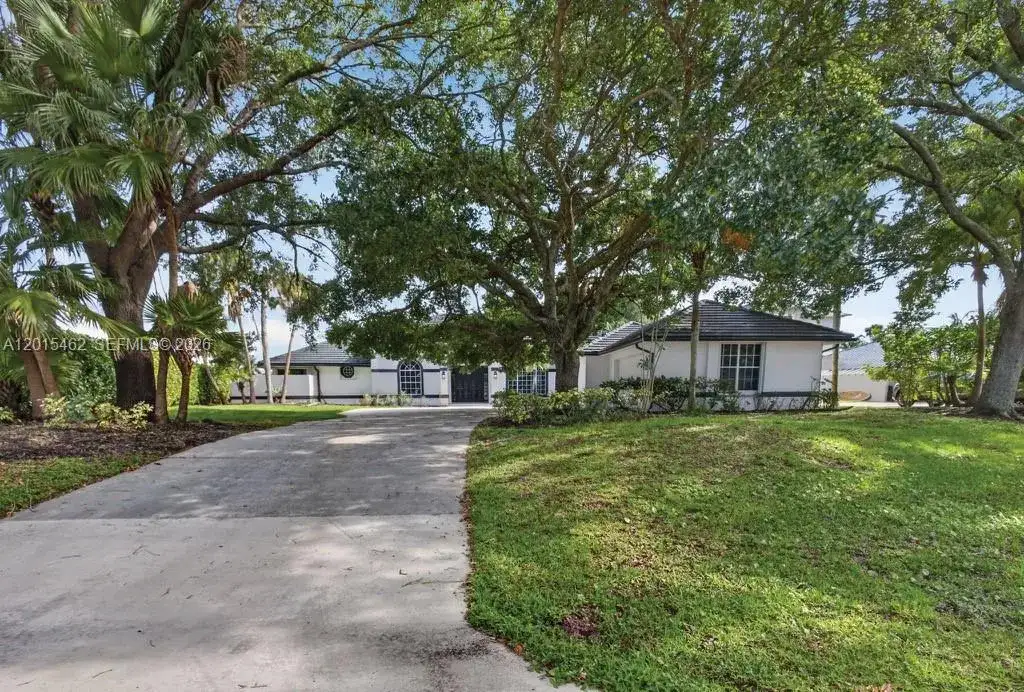 19558 Red Gum Trl, Jupiter FL 33458 photo 2