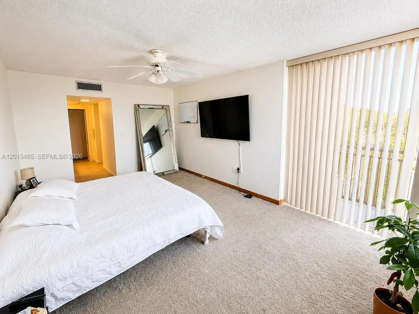 3375 N Country Club Dr # 407, Aventura FL 33180 photo 4
