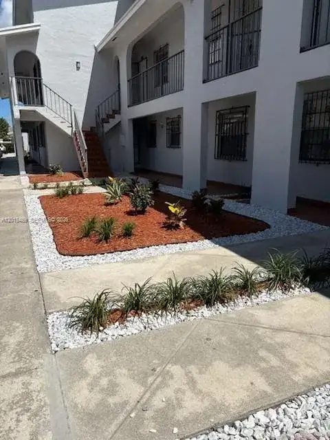 1460 N 43rd Pl # 106, Hialeah FL 33012 photo 4