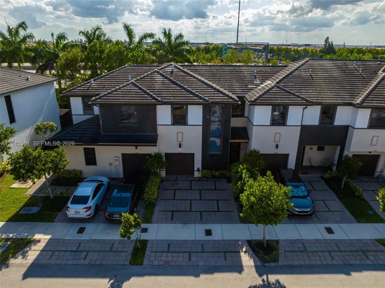 15776 NW 91st Ct, Miami Lakes FL 33018 photo 3