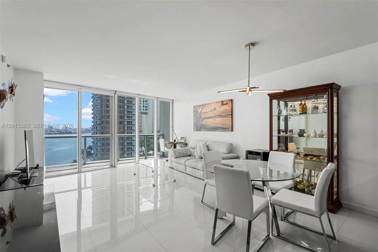 465 Brickell Ave # 1016, Miami FL 33131 photo 4
