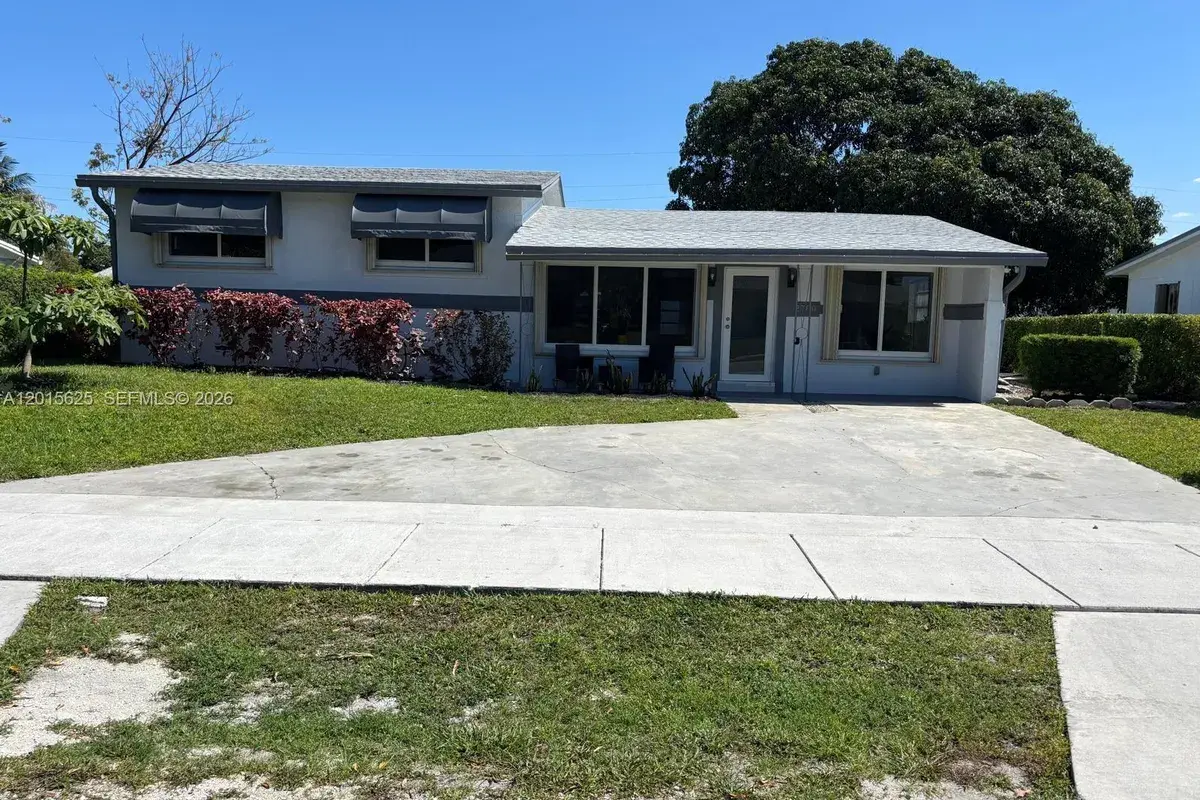 2780 NW 25th St, Fort Lauderdale FL 33311
