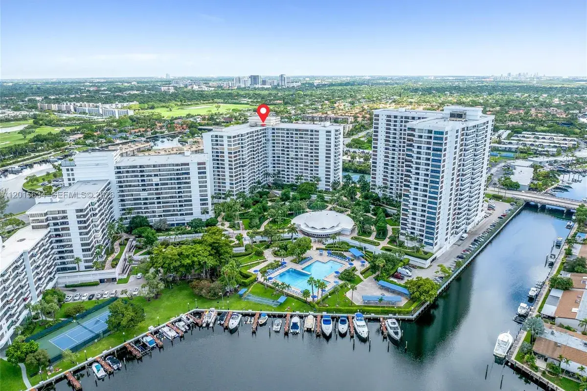 600 Three Islands Blvd # 212, Hallandale Beach FL 33009