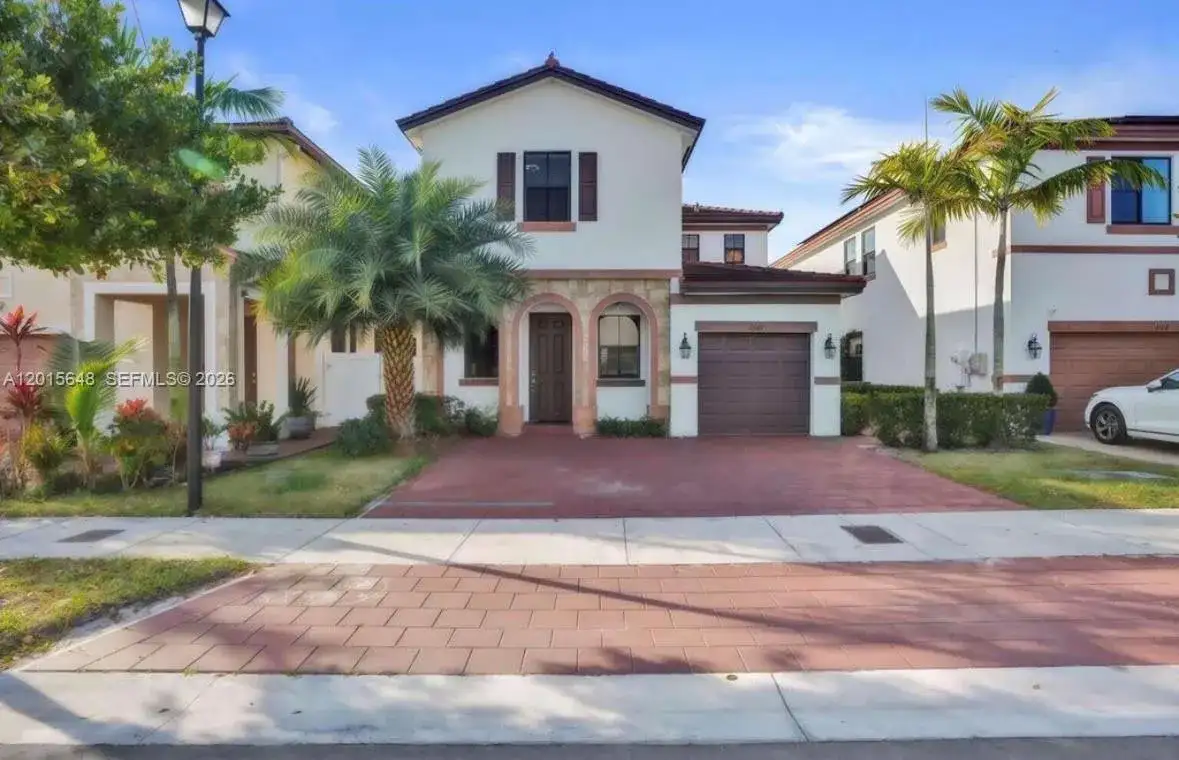 3460 W 103rd Ter, Hialeah FL 33018 photo 2