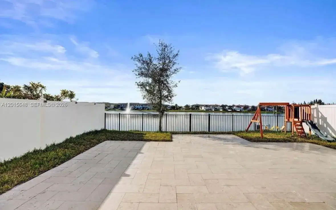 3460 W 103rd Ter, Hialeah FL 33018 photo 5