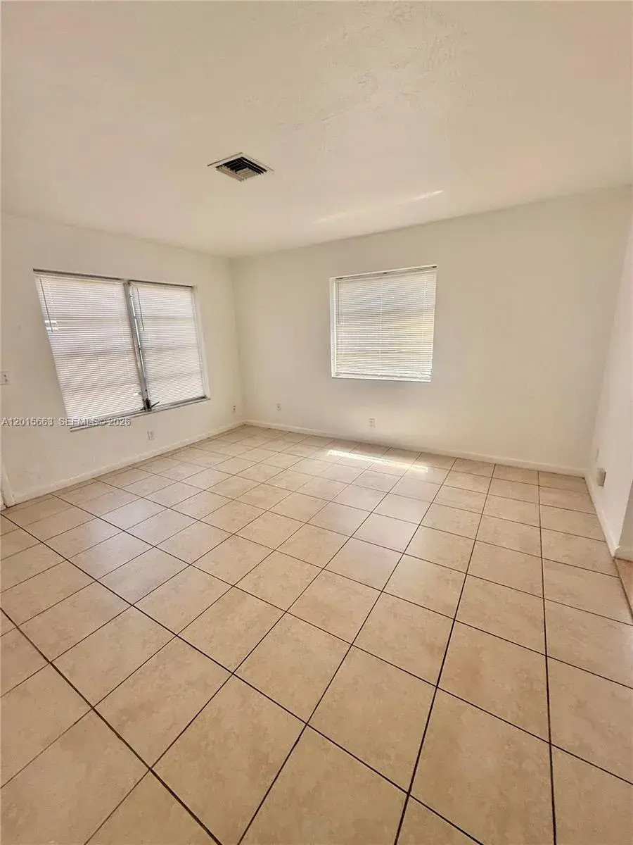 1903 Thomas St # 8, Hollywood FL 33020