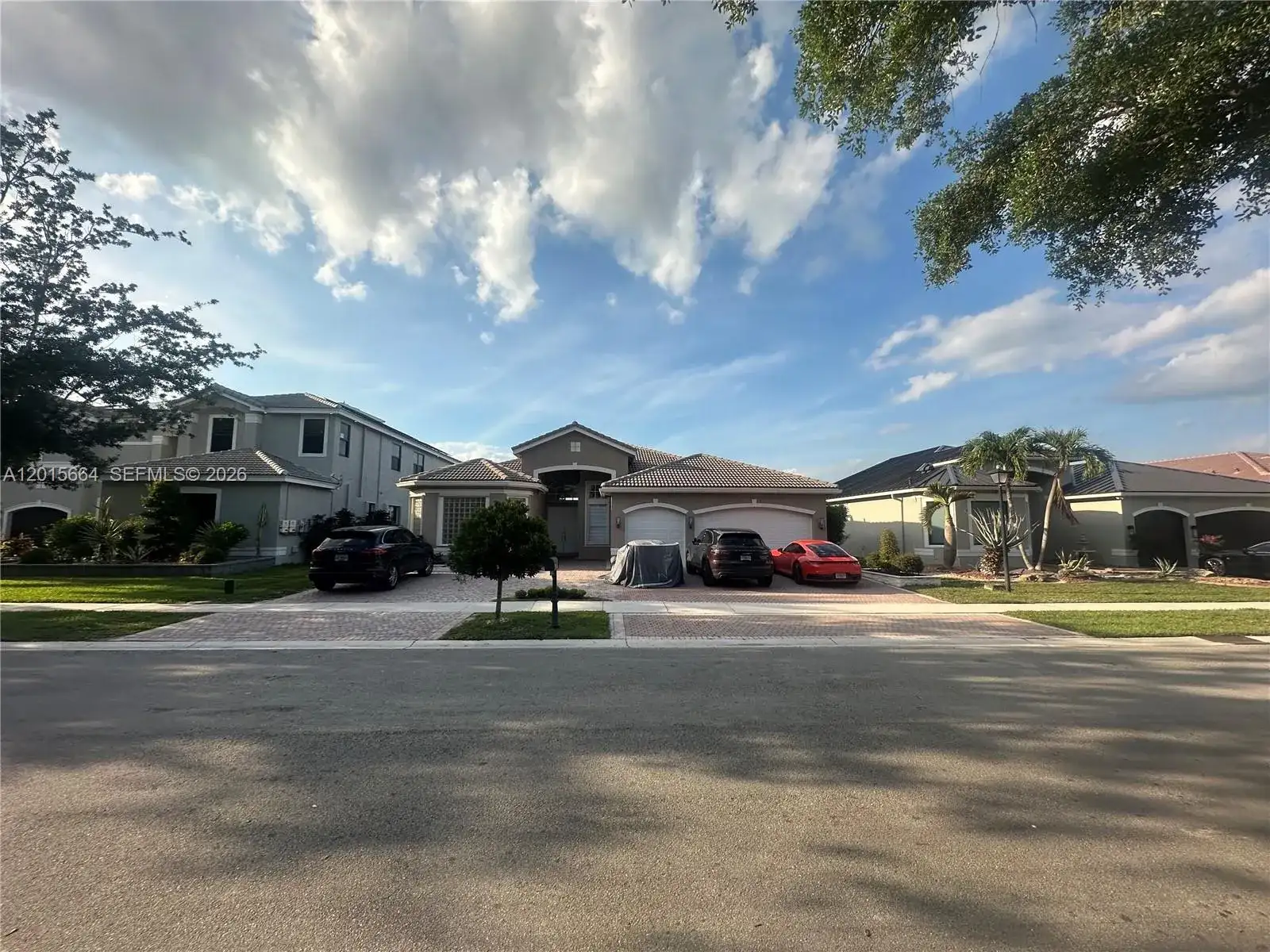 18571 SW 44th St, Miramar FL 33029 photo 2