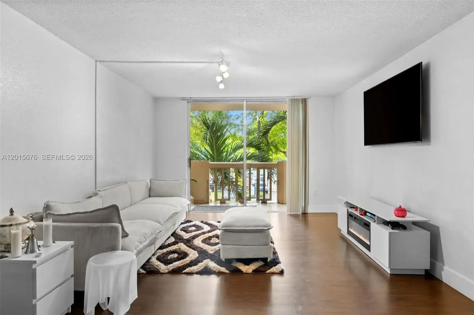 1800 Sans Souci # 332, North Miami FL 33181 photo 3