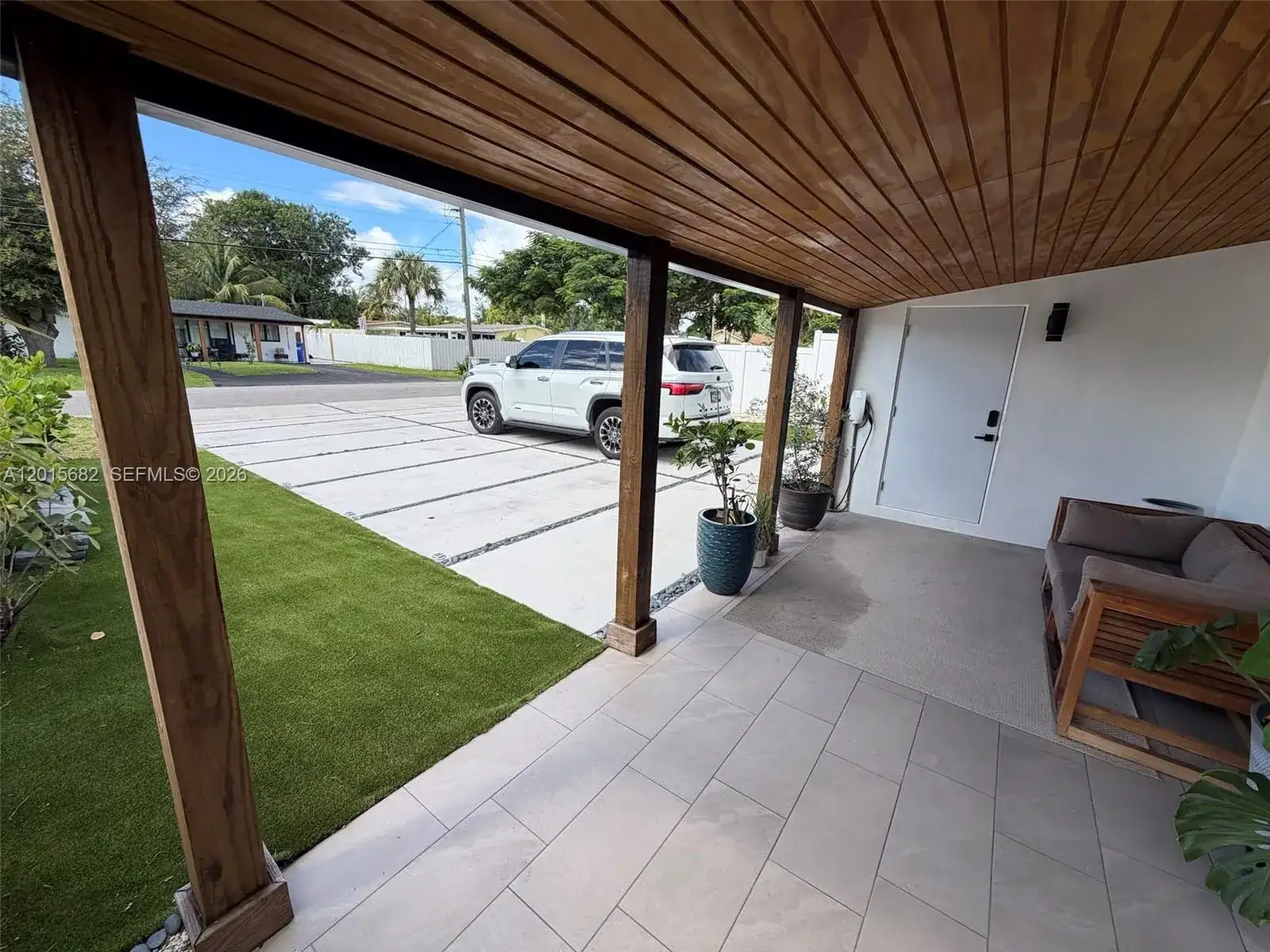 310 NE 12th Ave, Pompano Beach FL 33060 photo 5
