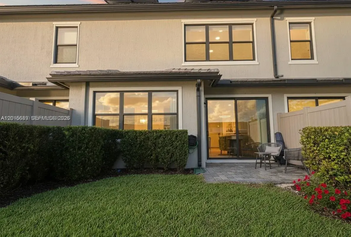 2162 Appleton Cir N, Oakland Park FL 33309