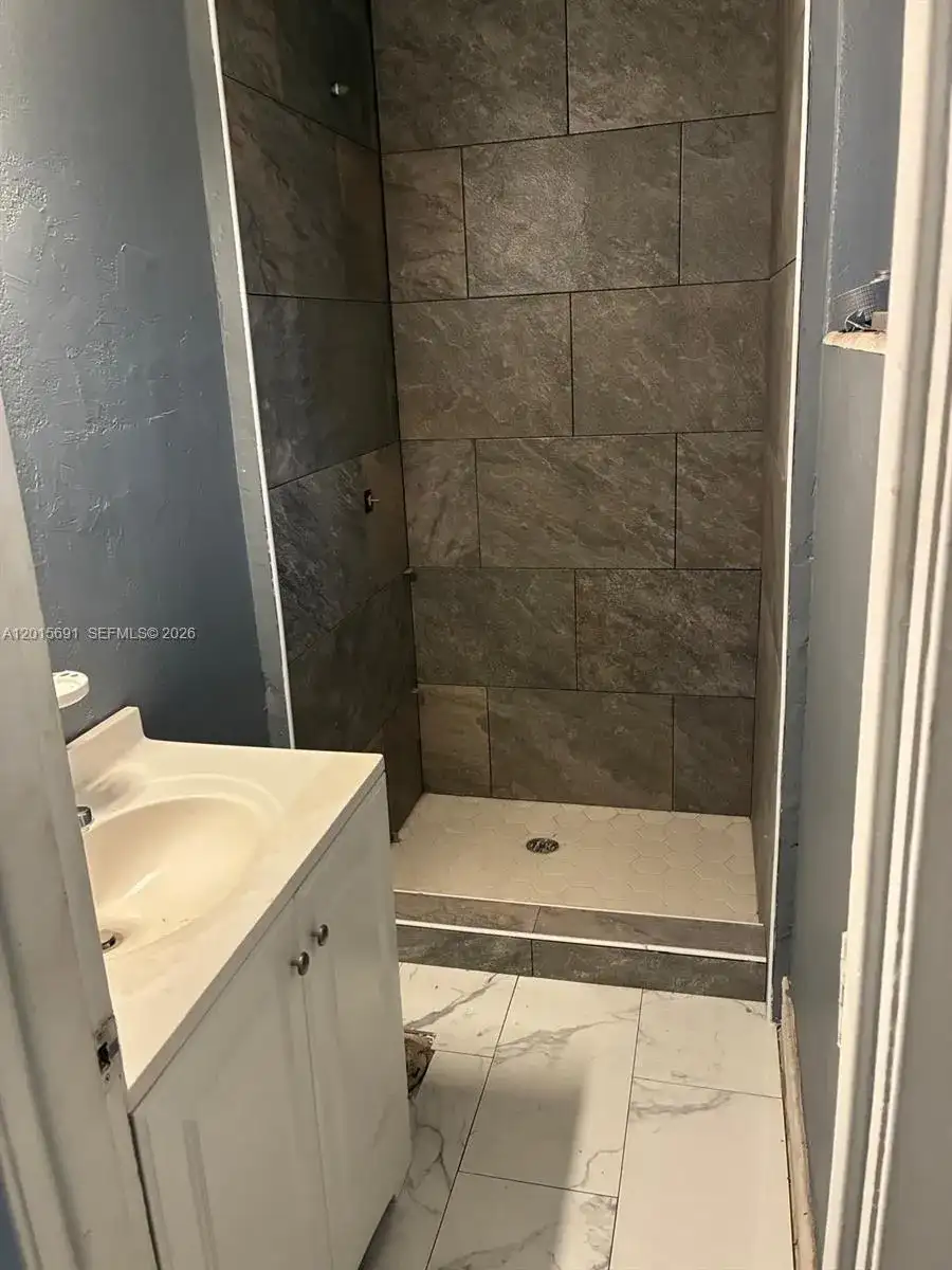 1 ST REGIS DR, Other City - In The State Of Florida FL 32505 photo 3