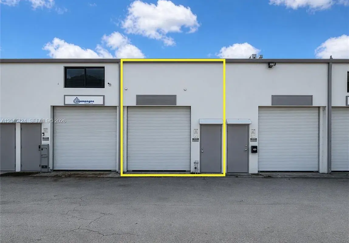 1775 Blount Rd # 410, Pompano Beach FL 33069