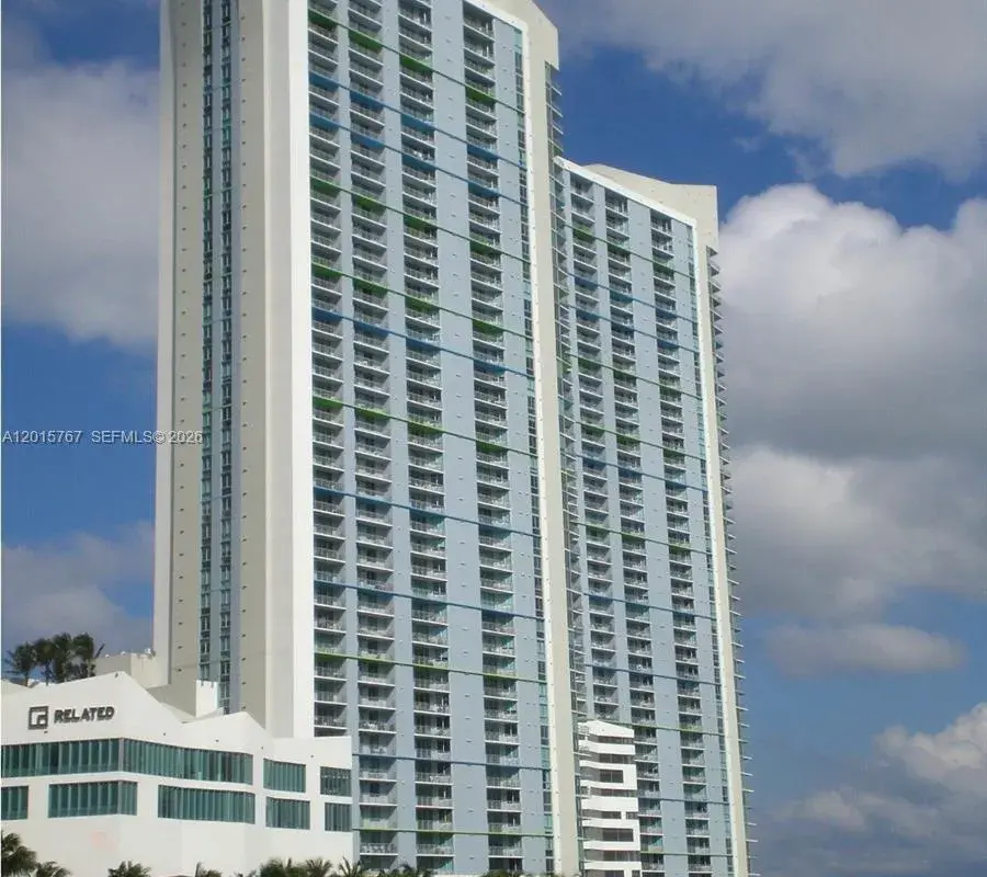 325 S Biscayne Blvd # 4016, Miami FL 33131