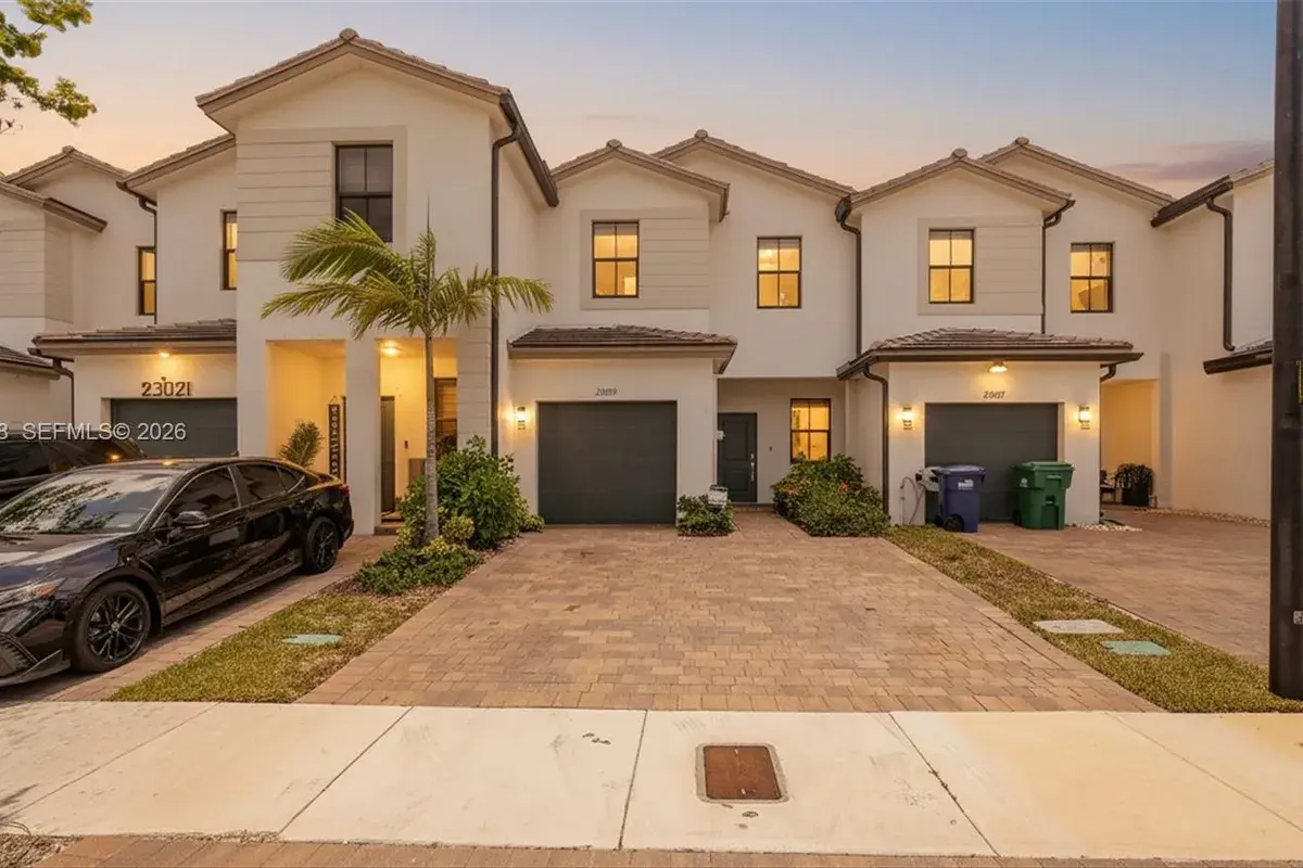 23029 SW 128th Pl, Miami FL 33170