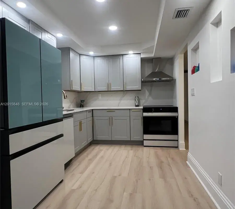 20300 W Country Club Dr # 3, Aventura FL 33180