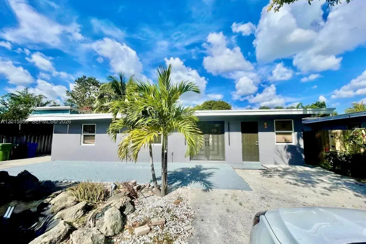 1649 NE 8th Ave, Fort Lauderdale FL 33305