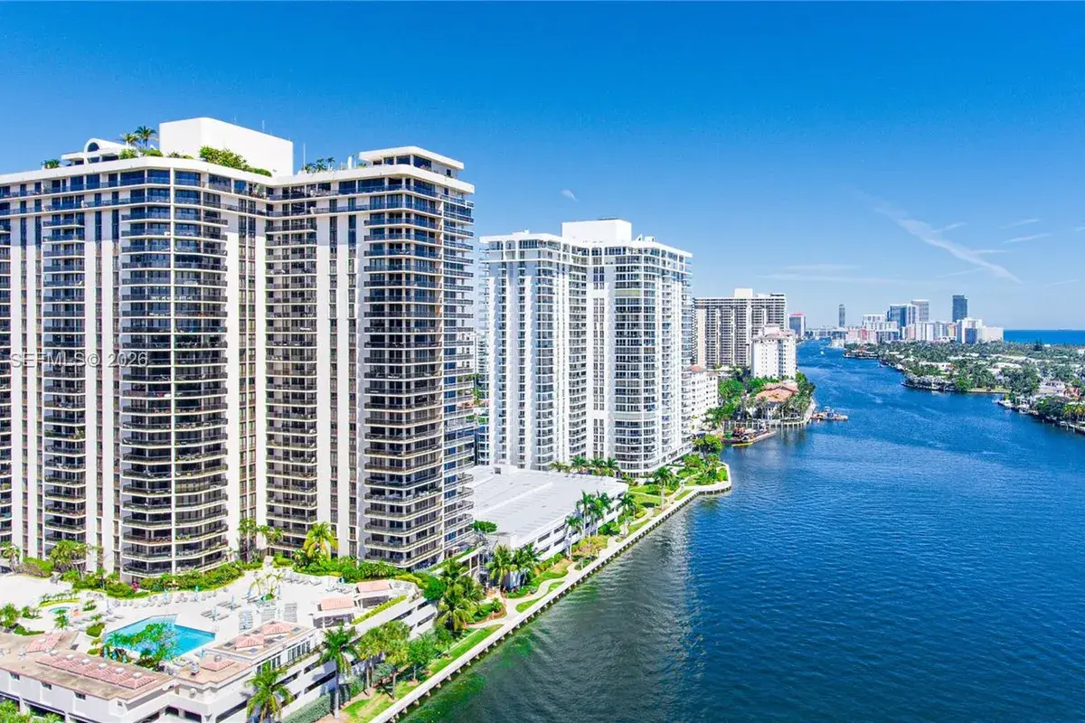 19667 Turnberry Way # 3F, Aventura FL 33180