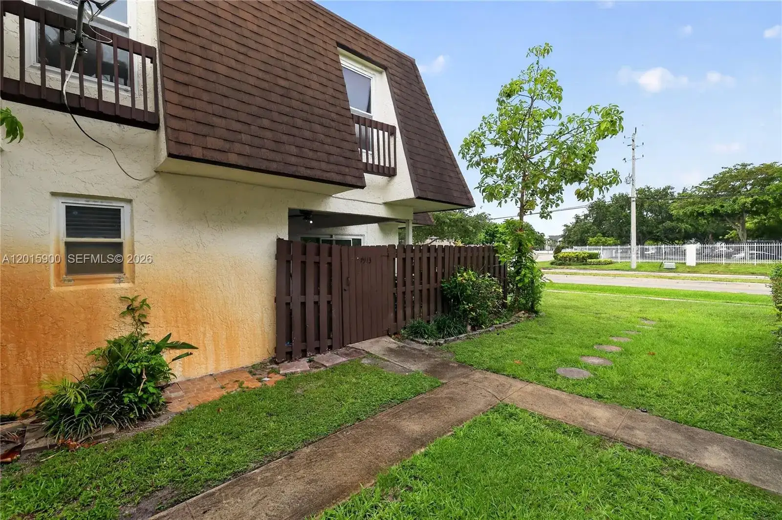 7913 Tam Oshanter Blvd # 0, North Lauderdale FL 33068 photo 2