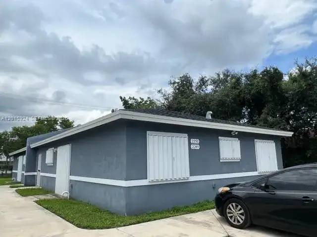 2249 NW 66th St # 2249, Miami FL 33147 photo 2