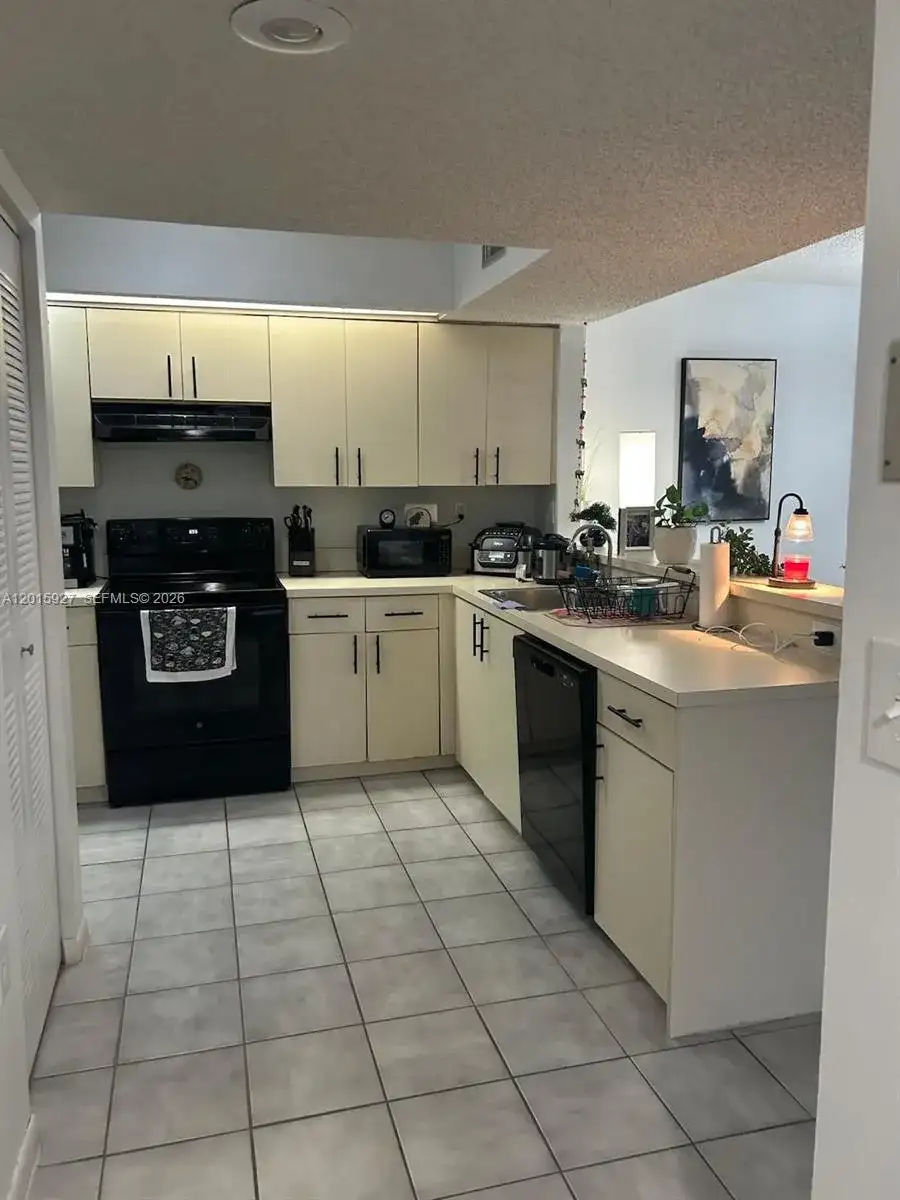 8660 SW 212th St # 306, Cutler Bay FL 33189 photo 5
