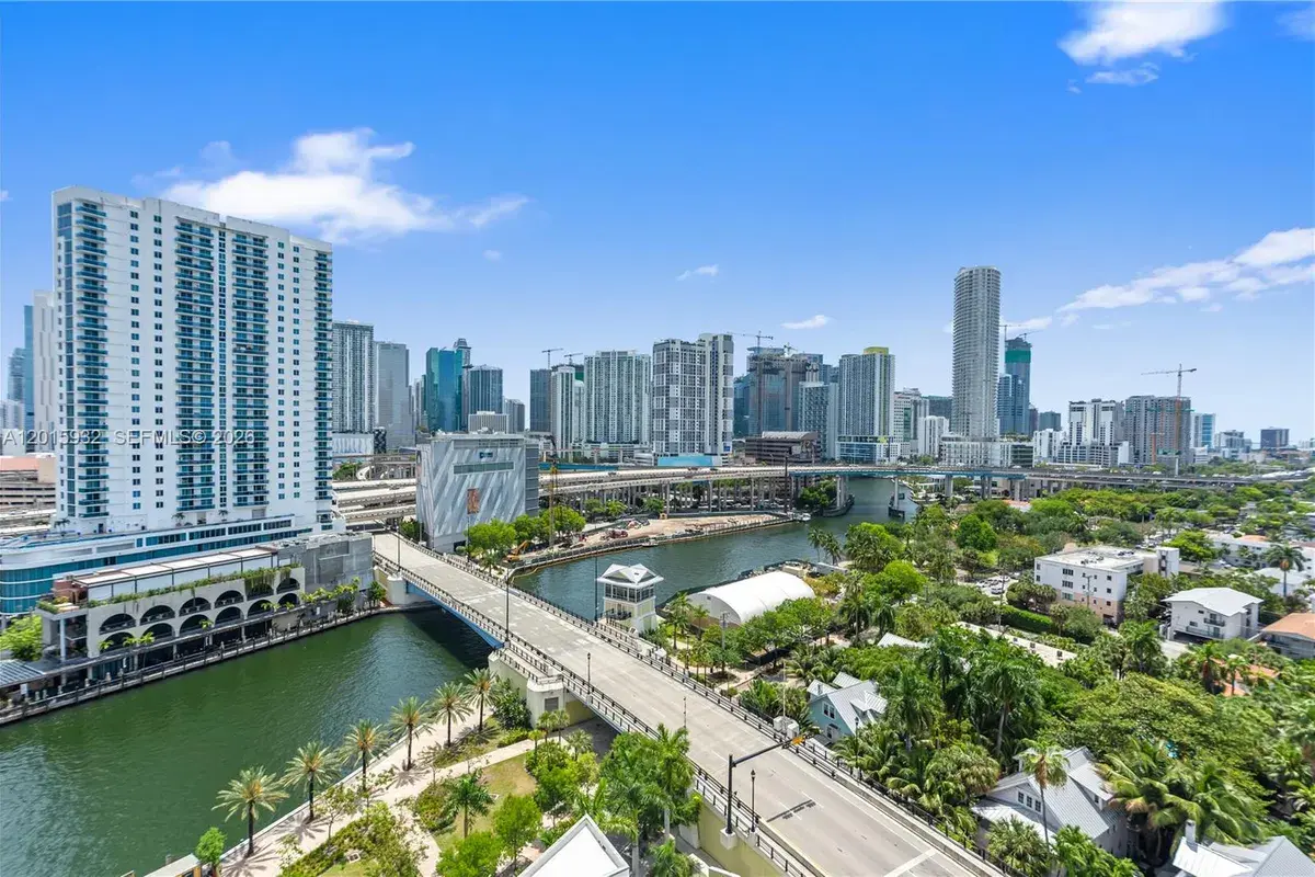 10 SW South River Dr # 1504, Miami FL 33130