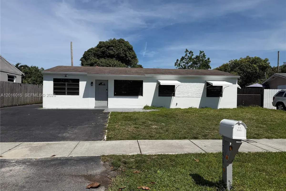 1740 SW 47th Ave, Fort Lauderdale FL 33317
