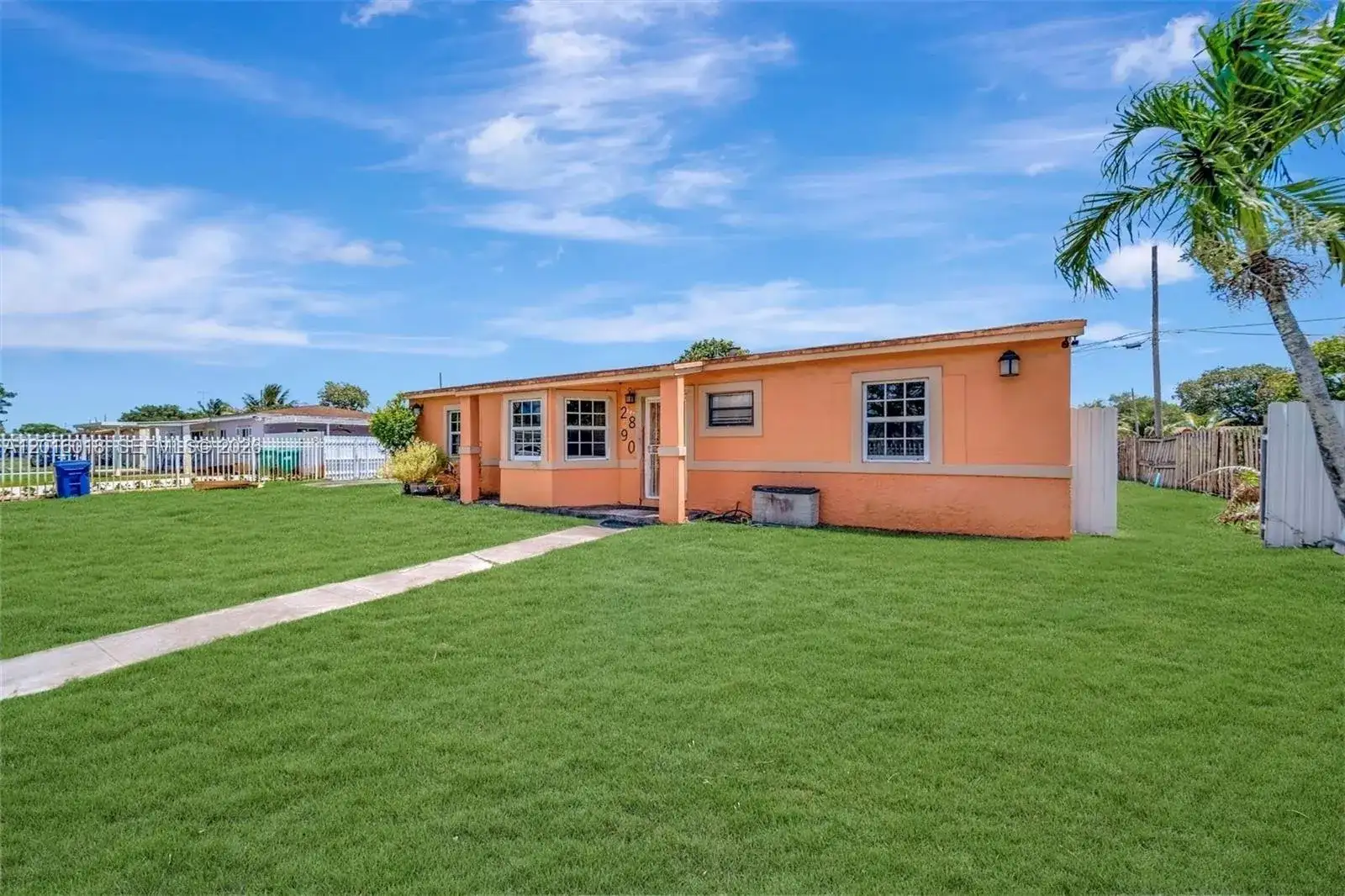 2890 NW 160th St, Miami Gardens FL 33054 photo 3