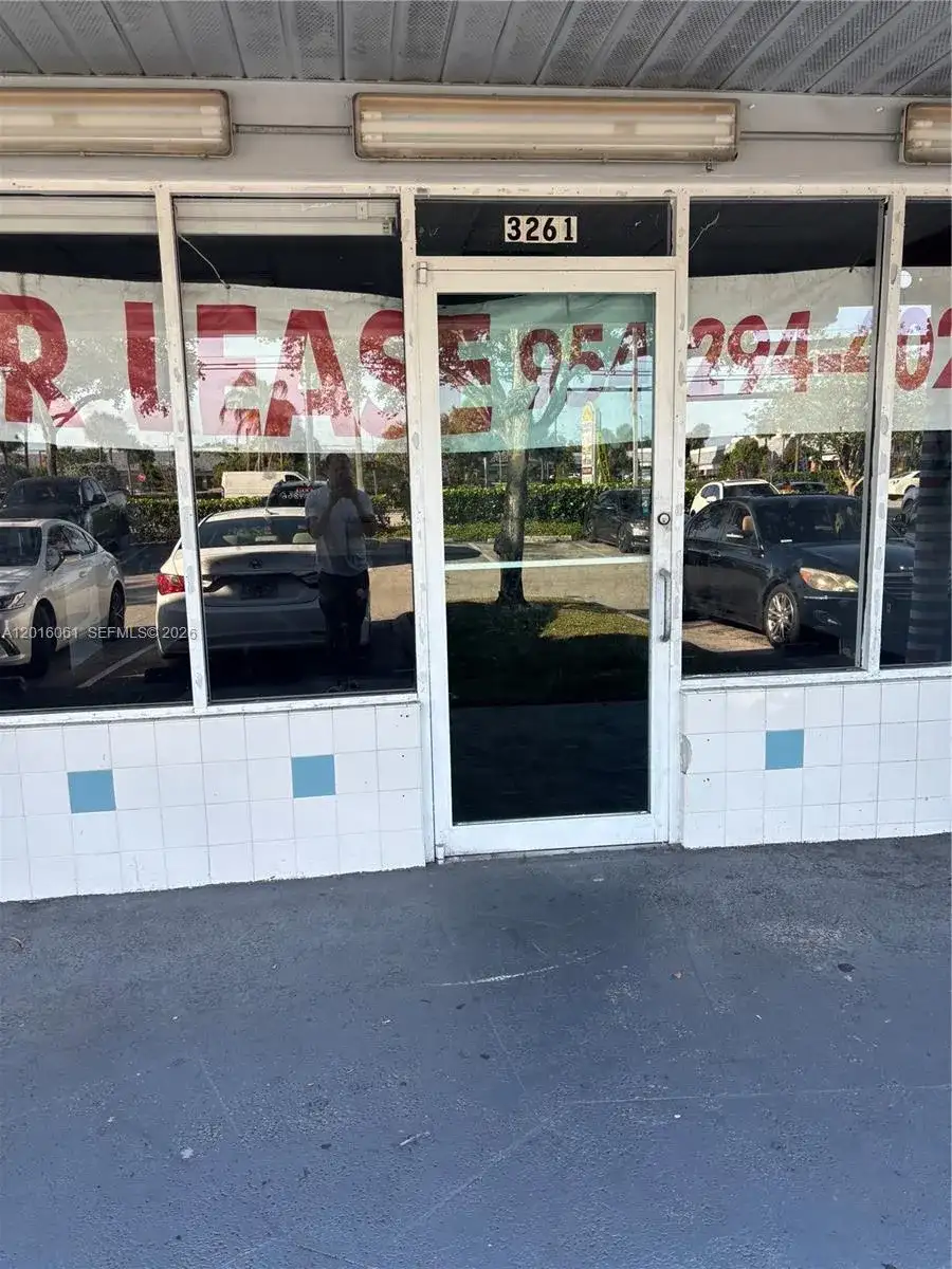 3261 Davie Blvd, Fort Lauderdale FL 33312 photo 2