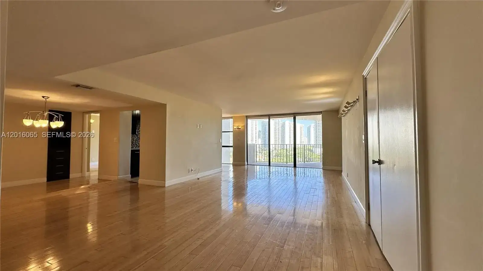 18181 NE 31st Ct # 1408, Aventura FL 33160 photo 2