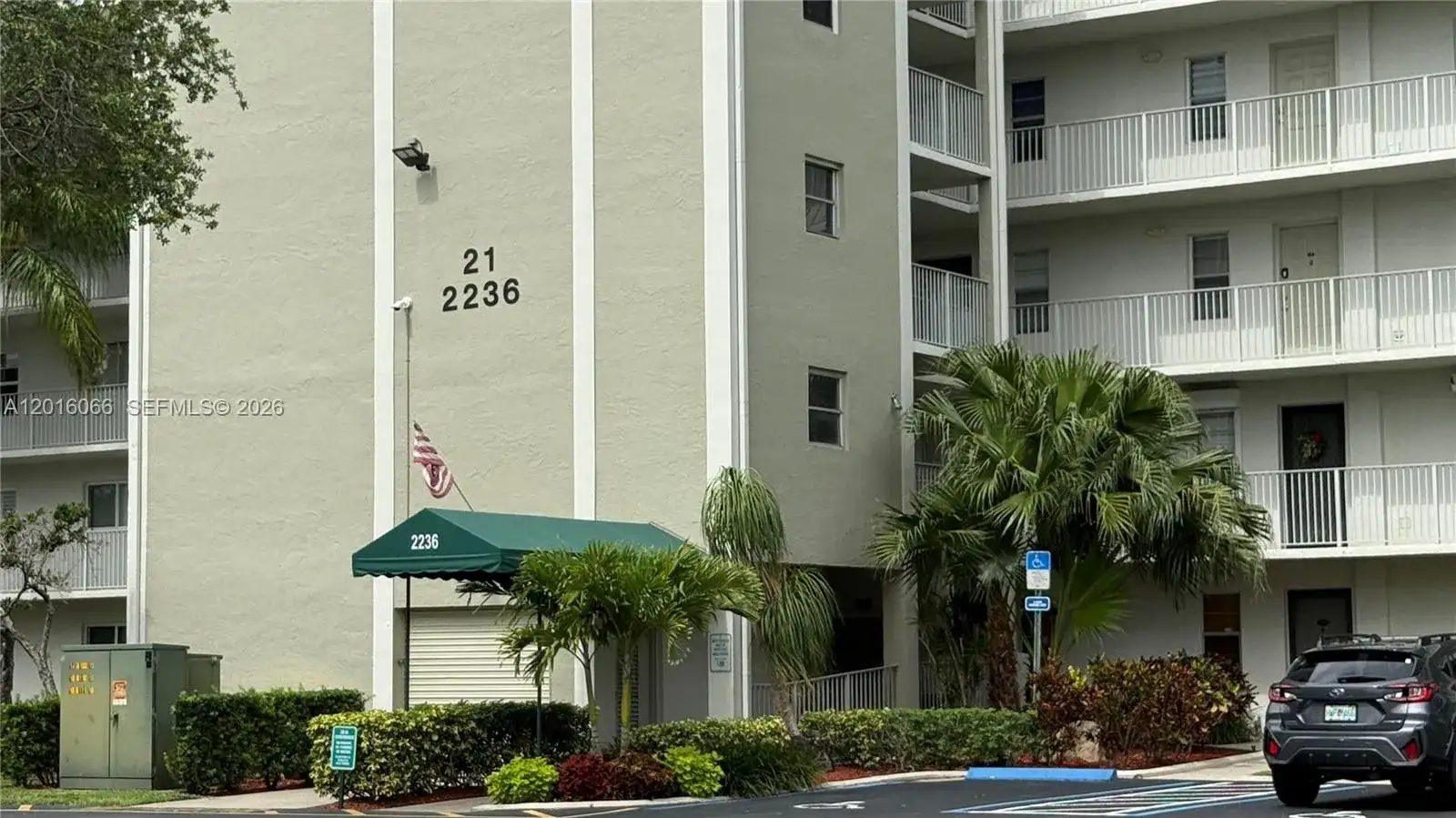 2236 N Cypress Bend Dr # 207, Pompano Beach FL 33069 photo 2