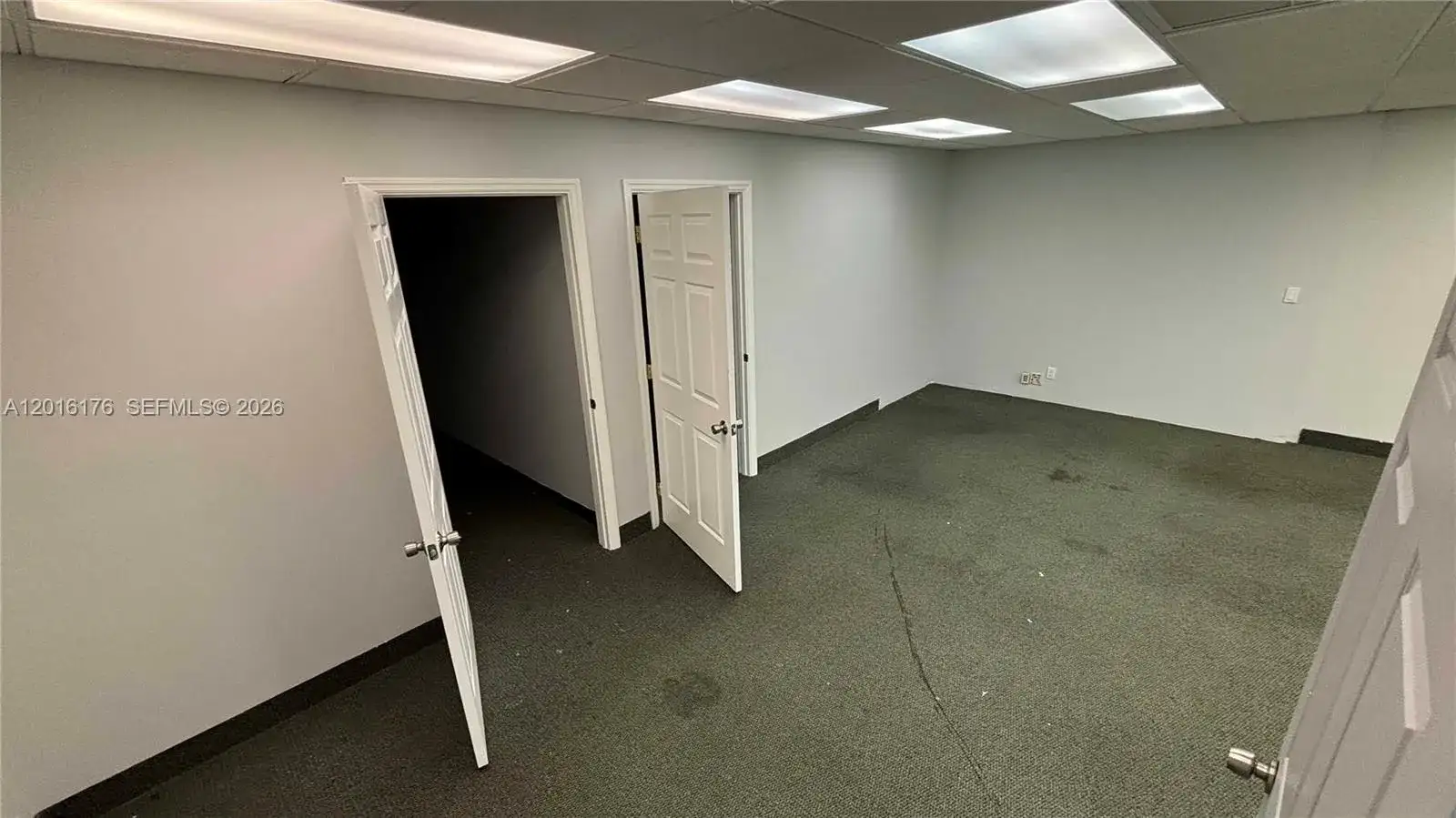 2740 E Oakland Park Blvd # 207, Fort Lauderdale FL 33306 photo 4