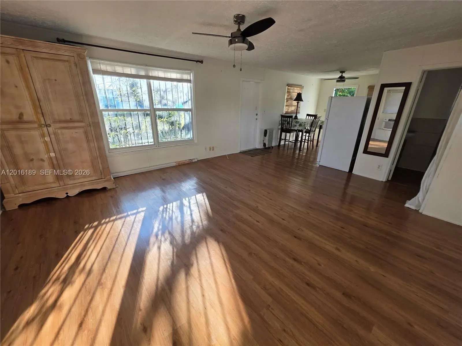 811 NE 14th Ct, Fort Lauderdale FL 33304