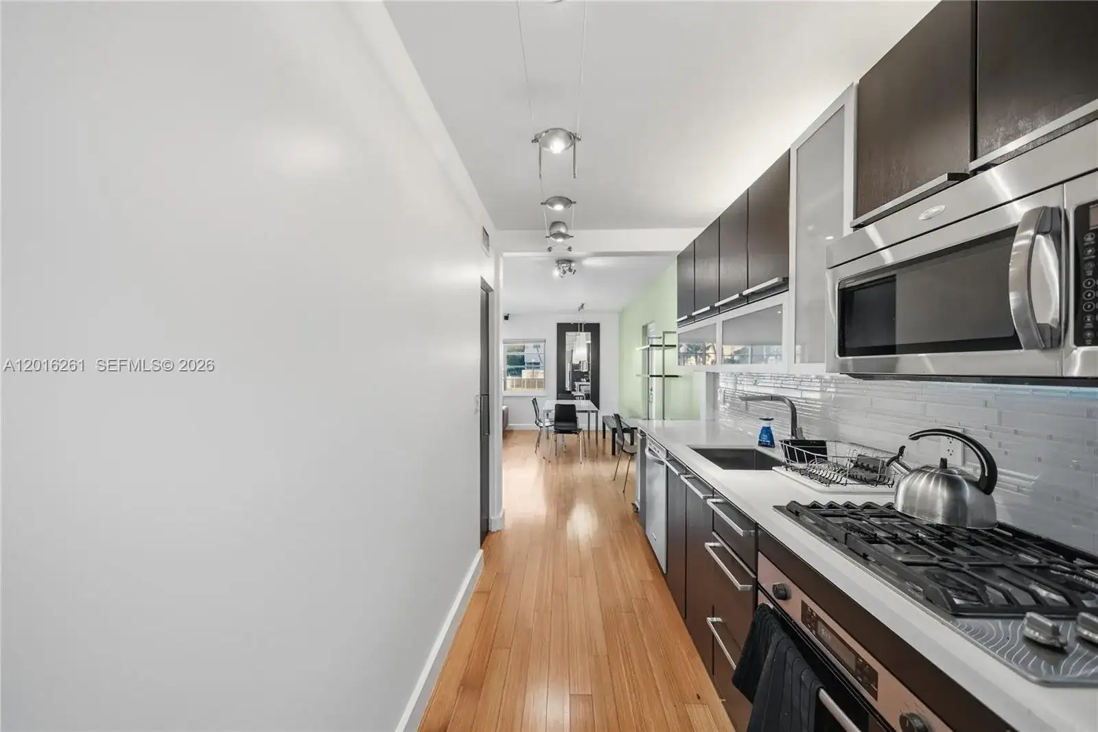 7207 Bay Dr # 21, Miami Beach FL 33141 photo 2