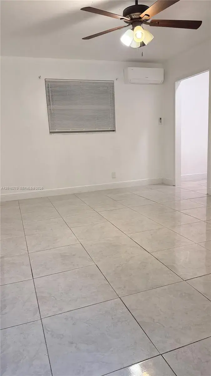 717 NE 1st St, Hallandale Beach FL 33009