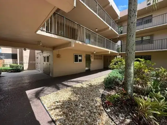 10975 SW 107th St # 110, Miami FL 33176 photo 2