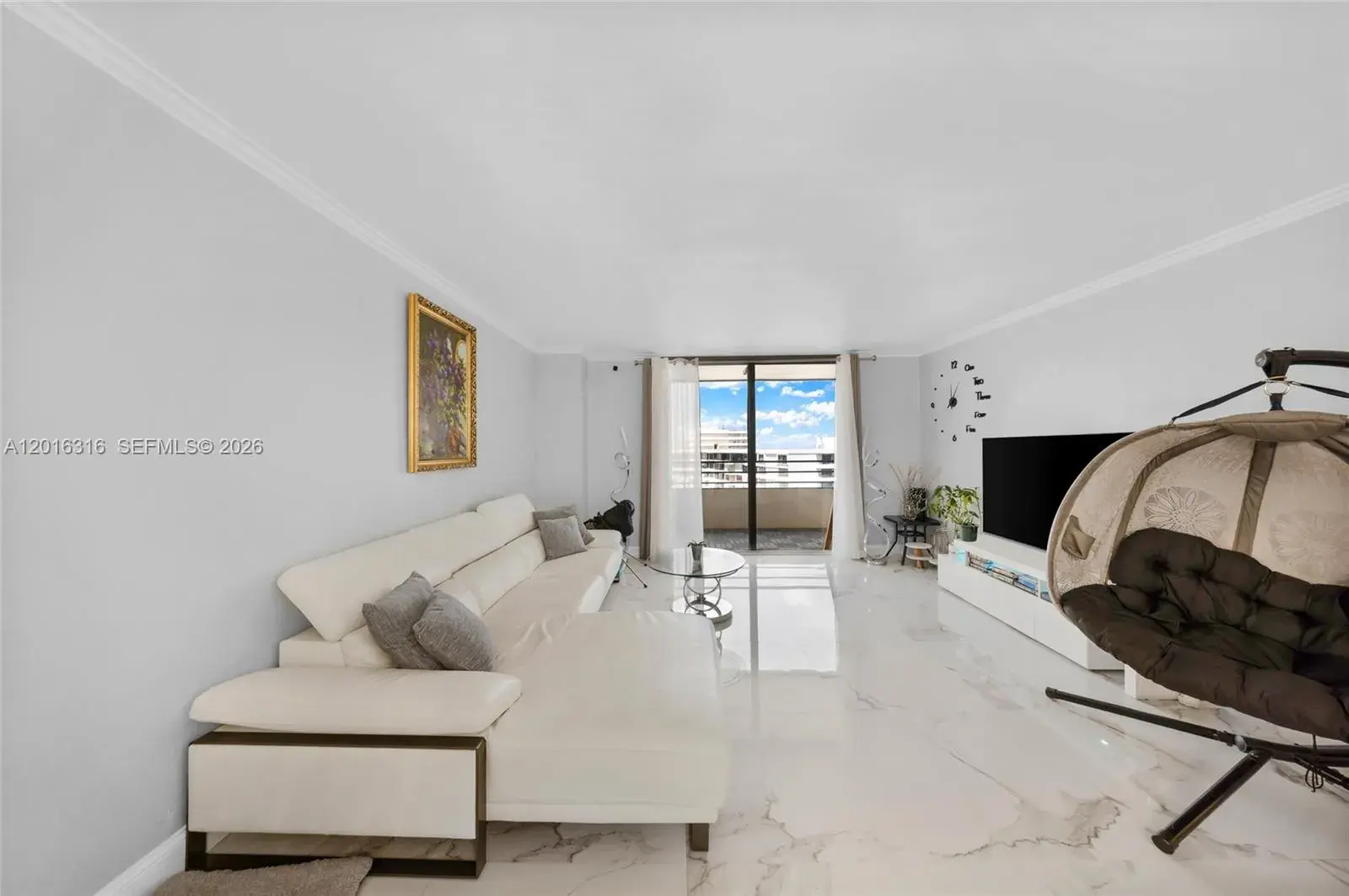 2500 Parkview Dr # 2119, Hallandale Beach FL 33009