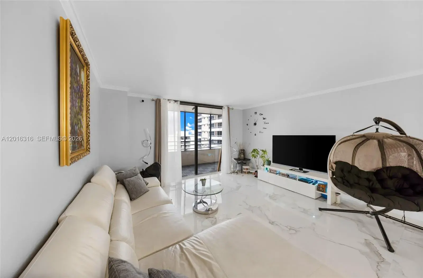 2500 Parkview Dr # 2119, Hallandale Beach FL 33009