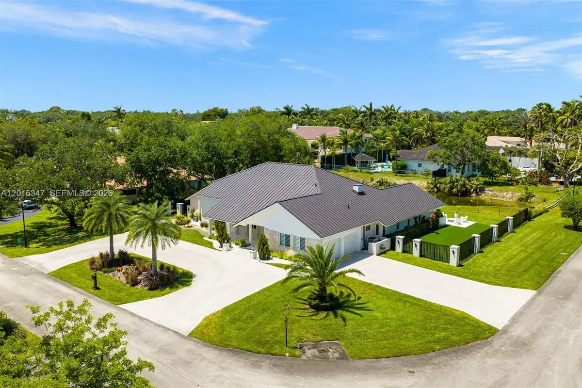 9201 SW 102nd St, Miami FL 33176