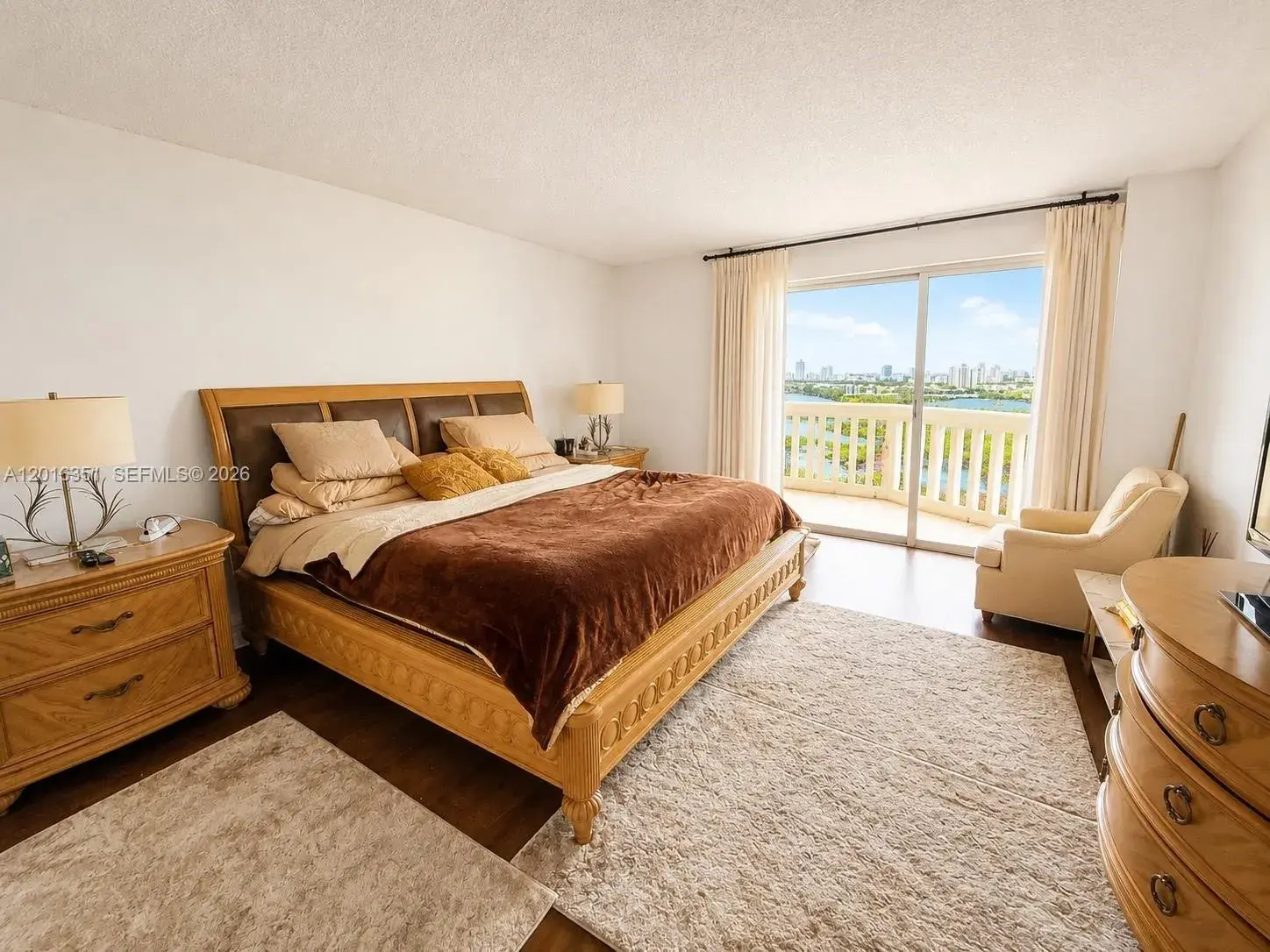 2000 Island Blvd # 2710, Aventura FL 33160
