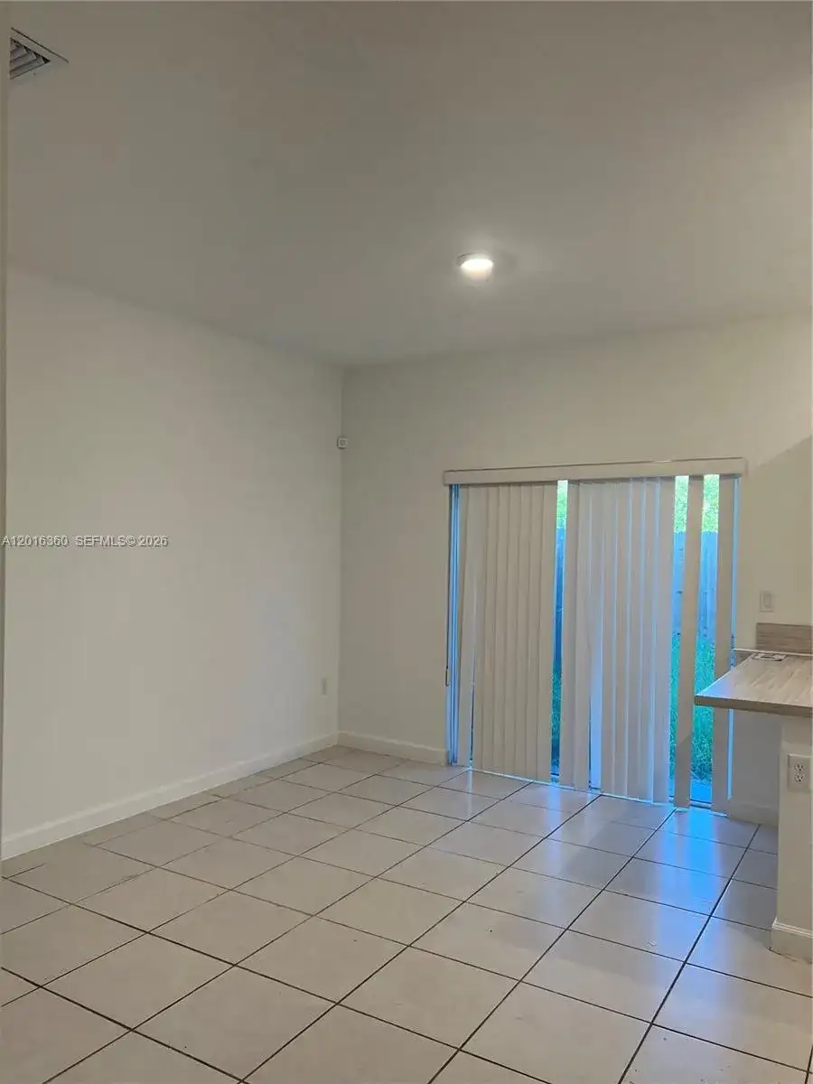 1211 SE 27th Ter, Homestead FL 33035 photo 5