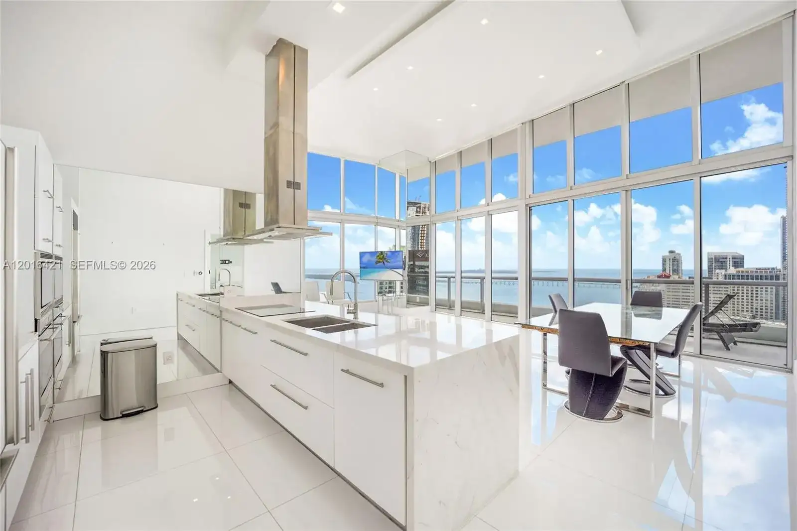 495 BRICKELL AVE # 4101, Miami FL 33131 photo 3
