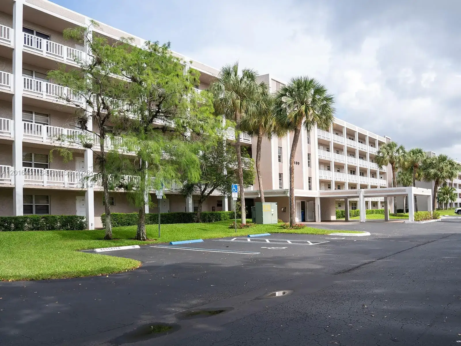 1100 NW 87th Ave # 308, Coral Springs FL 33071 photo 2