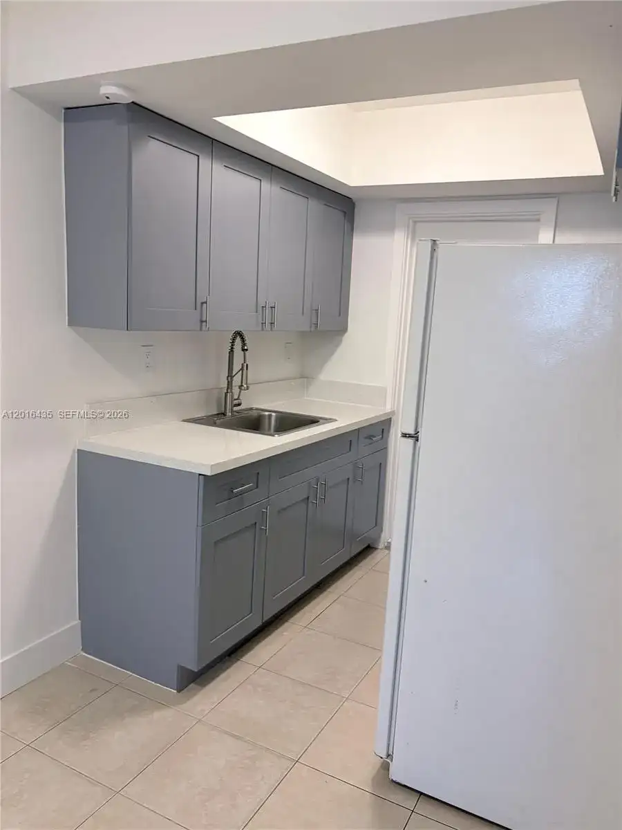 31 NW 163rd St # 65, Miami FL 33169 photo 3