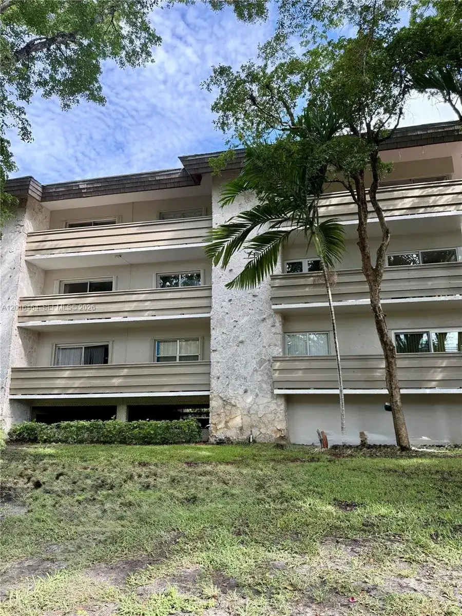 1205 Mariposa Ave # 301, Coral Gables FL 33146 photo 2
