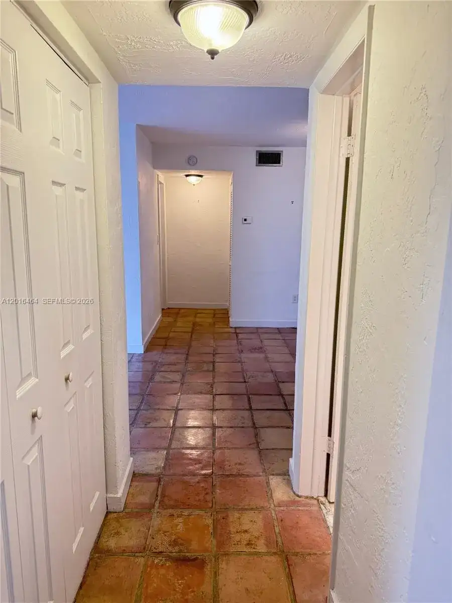 1205 Mariposa Ave # 301, Coral Gables FL 33146 photo 4