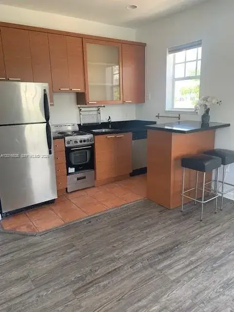 1 bedroom 1 bath Residential for sale at 1244 Pennsylvania Ave # 306, Miami Beach FL 33139