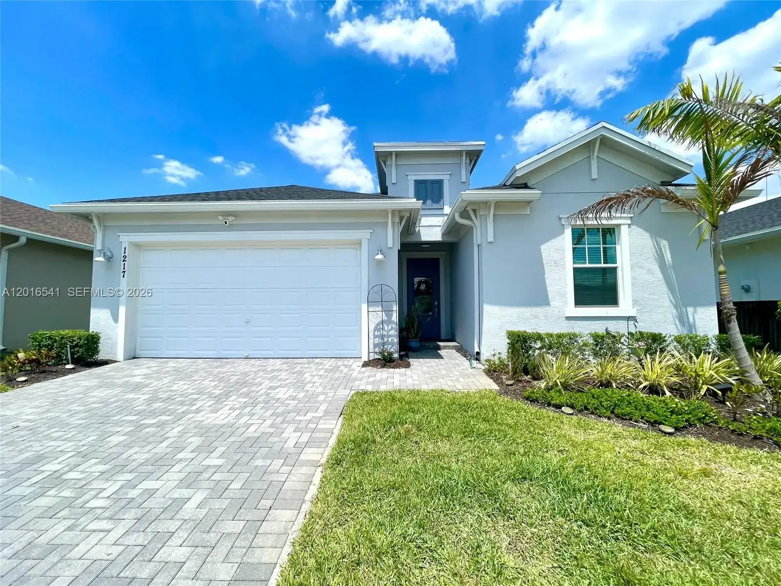 1217 SE Crosswood Way, Port St. Lucie FL 34984 photo 2