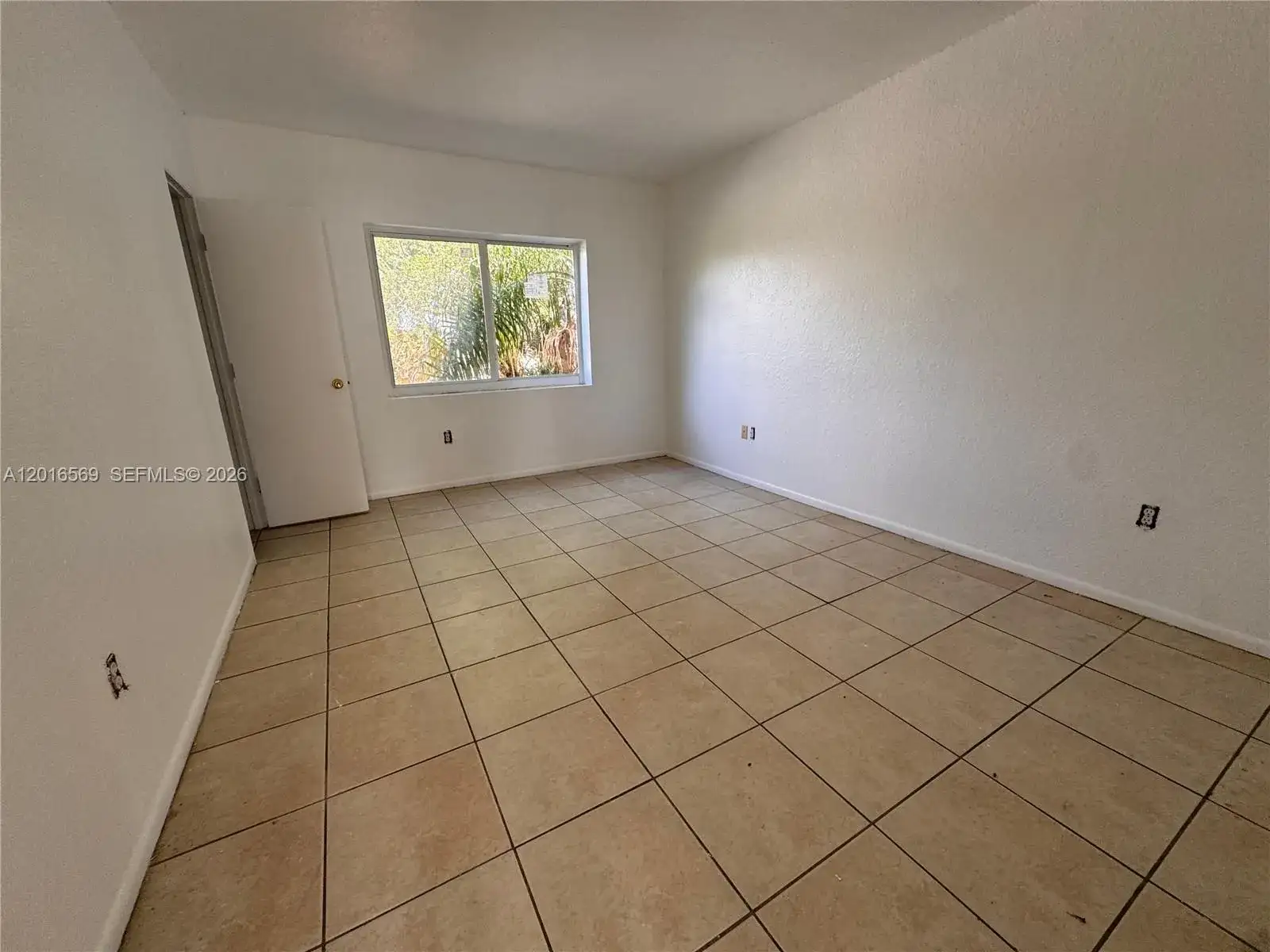 8301 NW 5th Ave # 8301, Miami FL 33150 photo 3