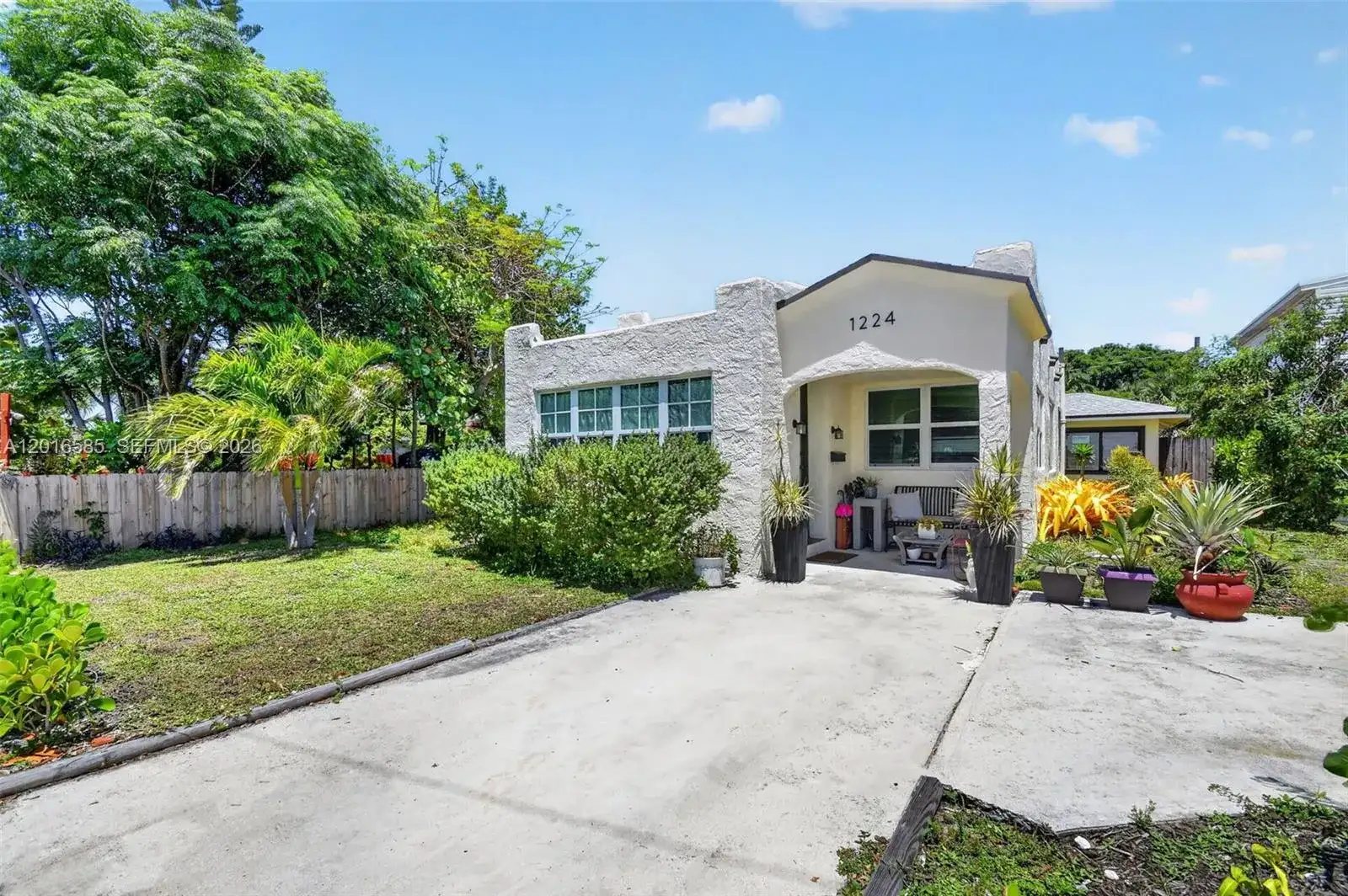 1224 N K St, Lake Worth FL 33460 photo 2
